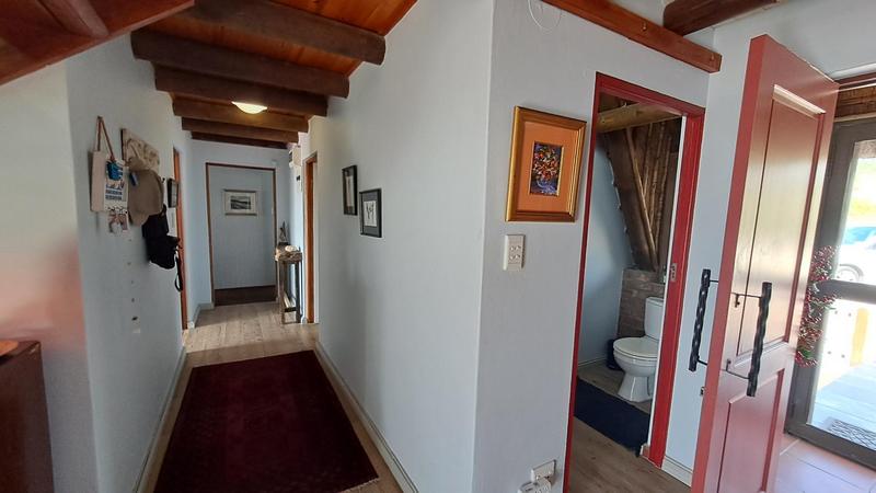 5 Bedroom Property for Sale in Stilbaai Wes Western Cape